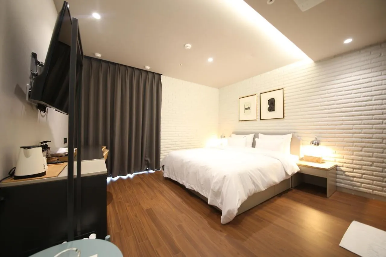 Motel Brown Dot Hotel Sajik Stadium Busan